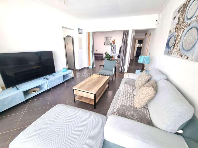 VILLA CON PISCINA EN PLAYA BLANCA