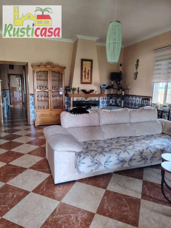 Casa de seis habitaciones.