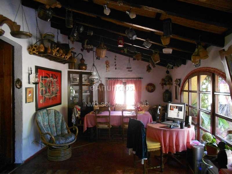 Casa rústica grande