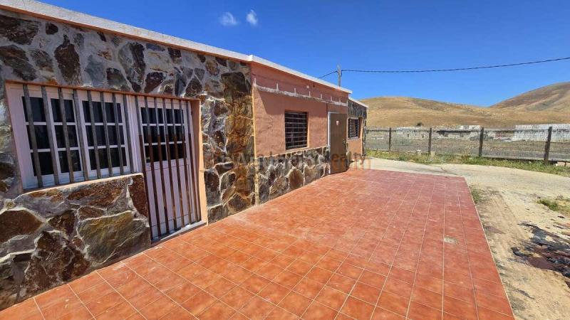 Oportunidad las casitas Vivienda independiente 3 dormitorios 1000m2 parcela