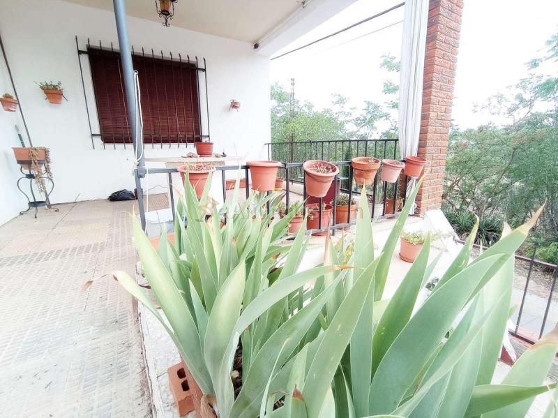 Se vende coqueta casa en el peral