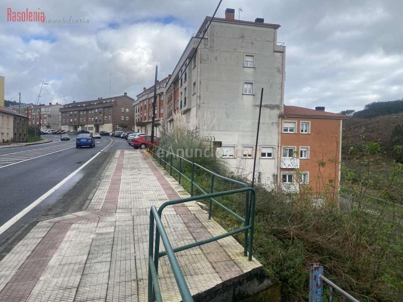 Solar urbano para promoción de 14 viviendas, local y 27 garajes en Arteixo — 160.000 €