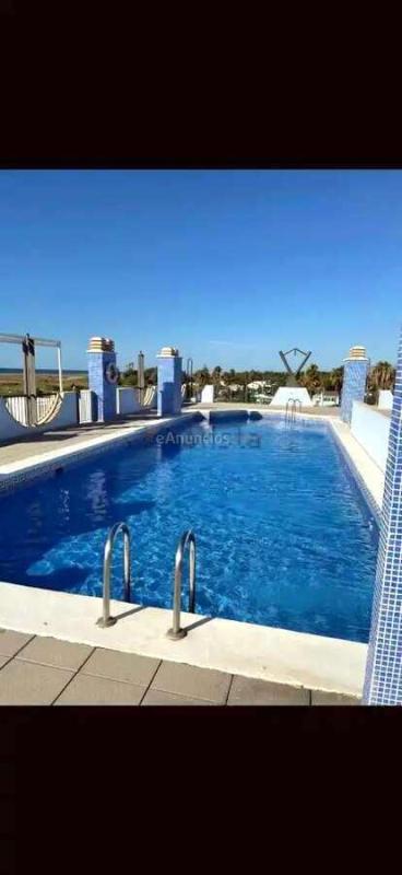 Bajo con jardín, piscina y parking en Els Eucaliptus, Amposta