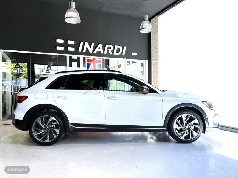 Audi A3 Allstreet 35 TFSI S-Tronic Automatico Genuine de 2025 con 16.900 Km por 34.890 EUR. en Barcelona
