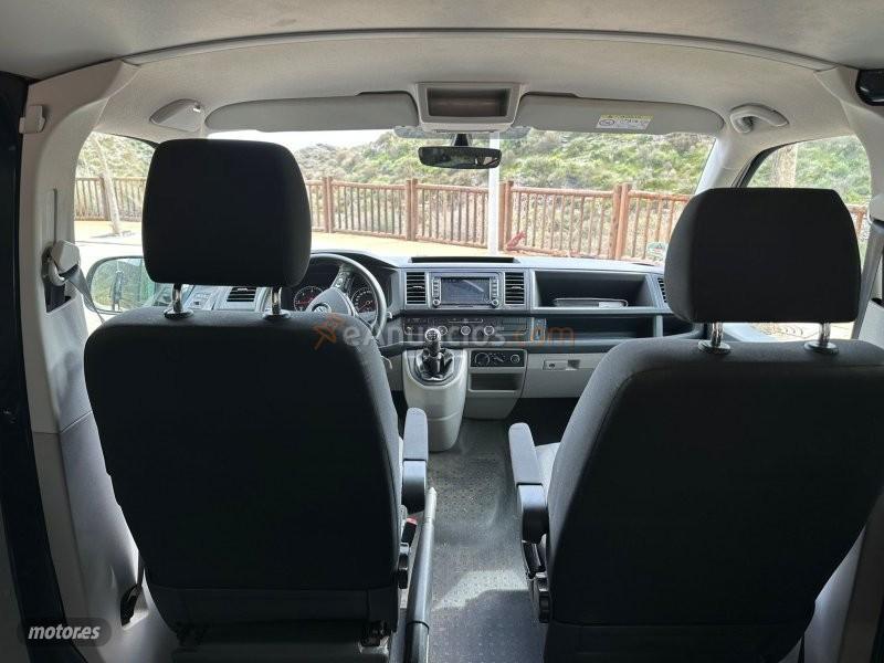 Volkswagen Transporter 2.0tdi 204cv de 2015 con 165.000 Km por 26.999 EUR. en Almeria