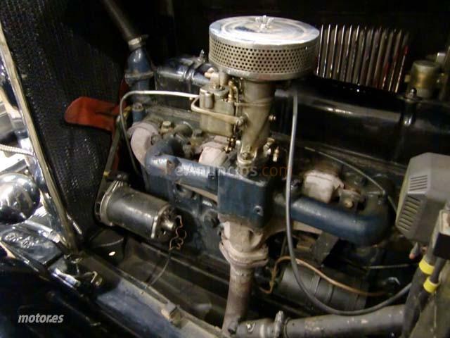 Chevrolet AC SIX UNIVERSAL SEDAN de 1972 por 27.000 EUR. en Valencia