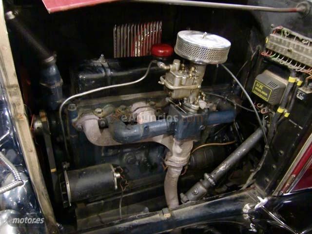 Chevrolet AC SIX UNIVERSAL SEDAN de 1972 por 27.000 EUR. en Valencia