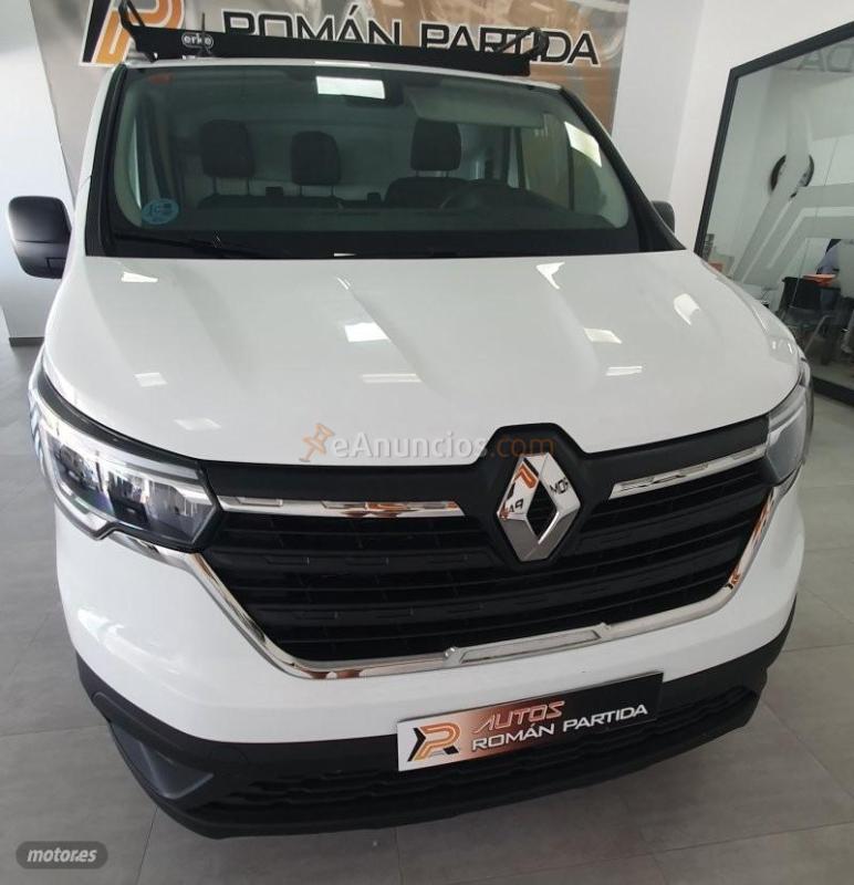 Renault Trafic TRAFIC III FURGON 2.0 de 2022 con 179.391 Km por 17.500 EUR. en Sevilla