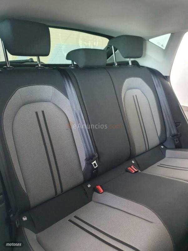 Seat Leon LEON Sportourier TDI de 2021 con 132.111 Km por 16.500 EUR. en Sevilla