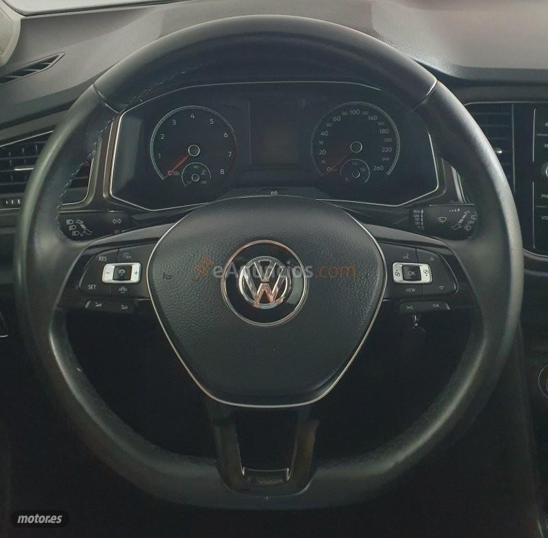 Volkswagen T-Roc T-ROC TSI de 2019 con 119.477 Km por 17.900 EUR. en Sevilla