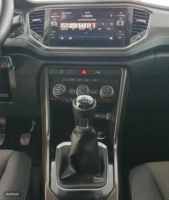Volkswagen T-Roc T-ROC TSI de 2019 con 119.477 Km por 17.900 EUR. en Sevilla