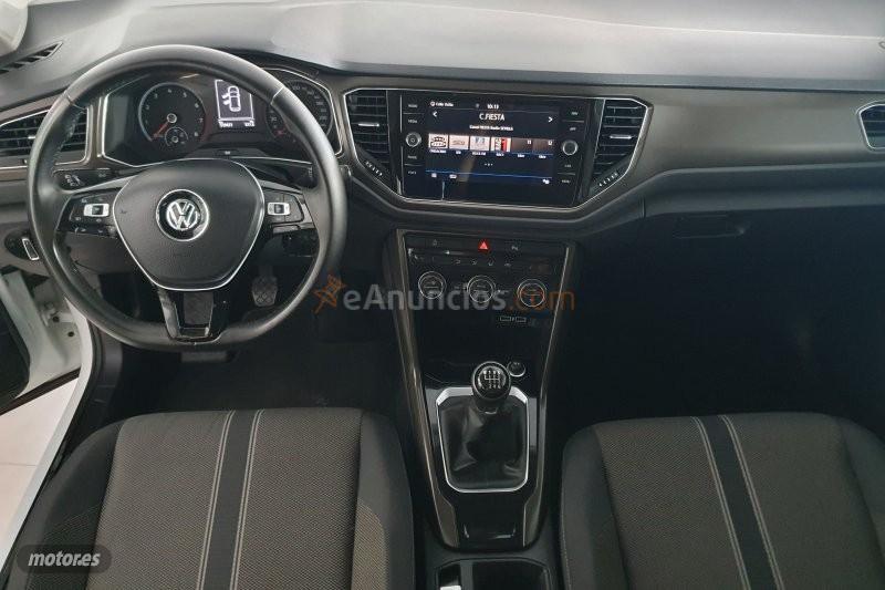 Volkswagen T-Roc T-ROC TSI de 2019 con 119.477 Km por 17.900 EUR. en Sevilla