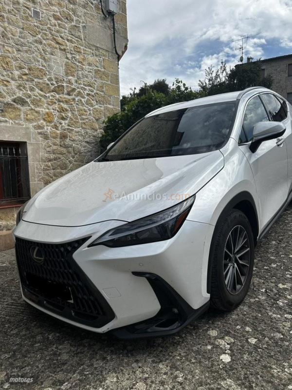 Lexus NX 350h Executive 2wd de 2022 con 81.454 Km por 45.000 EUR. en Vizcaya