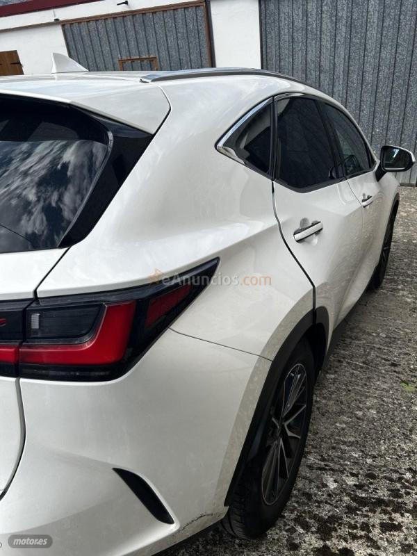 Lexus NX 350h Executive 2wd de 2022 con 81.454 Km por 45.000 EUR. en Vizcaya