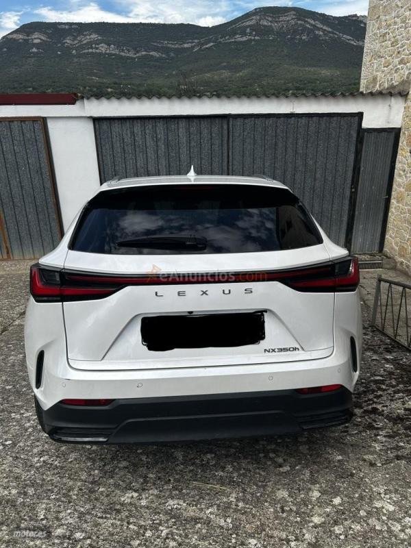 Lexus NX 350h Executive 2wd de 2022 con 81.454 Km por 45.000 EUR. en Vizcaya