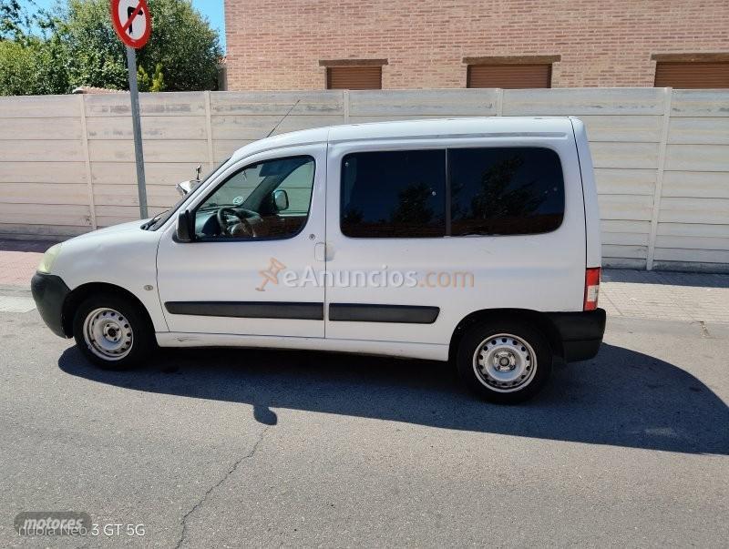 Peugeot Partner Combi space de 2007 con 384.200 Km por 2.000 EUR. en Madrid