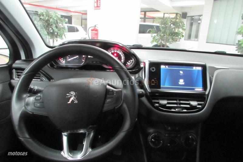 Peugeot 208 PURETECH 1.2 85CV de 2019 con 55.000 Km por 9.490 EUR. en Tenerife