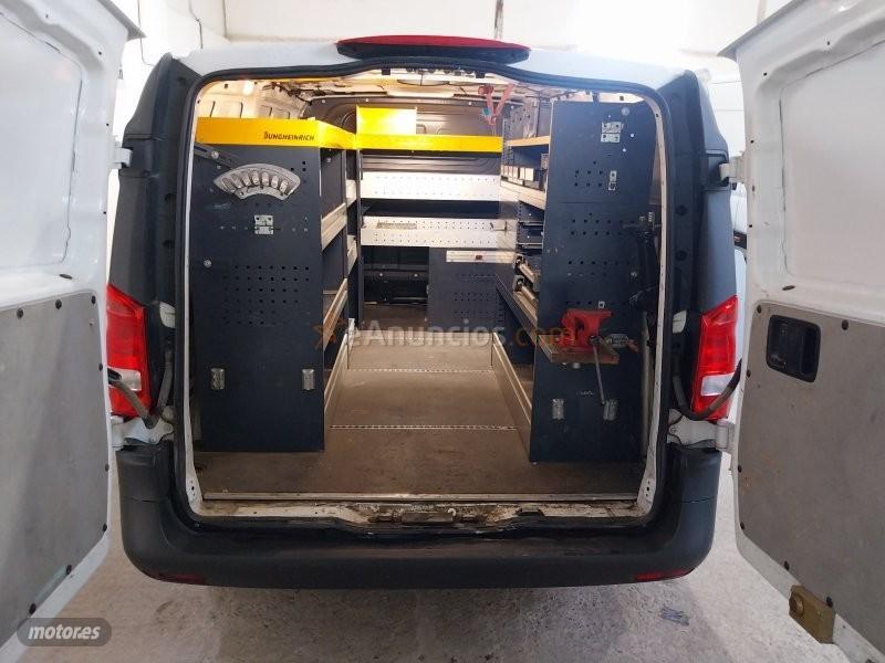 Mercedes Vito Larga Furgon taller 114 Cdi 136 cv de 2018 con 229.970 Km por 16.990 EUR. en Sevilla
