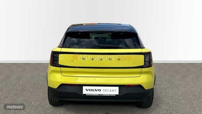Volvo EX30 BEV 69KWH SINGLE MOTOR EXTEND RANGE PLUS 272 5P de 2024 con 19.055 Km por 29.900 EUR. en Cordoba