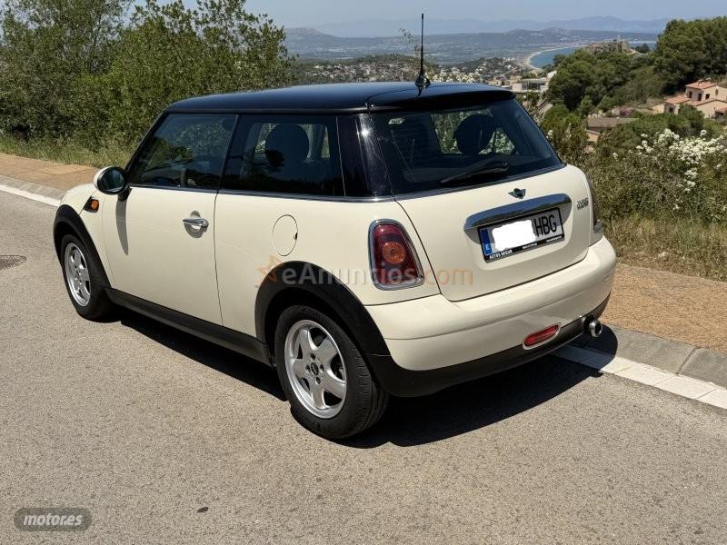 Mini Cooper MINI COOPER R52 1.6 123cv de 2011 con 151.370 Km por 7.650 EUR. en Girona