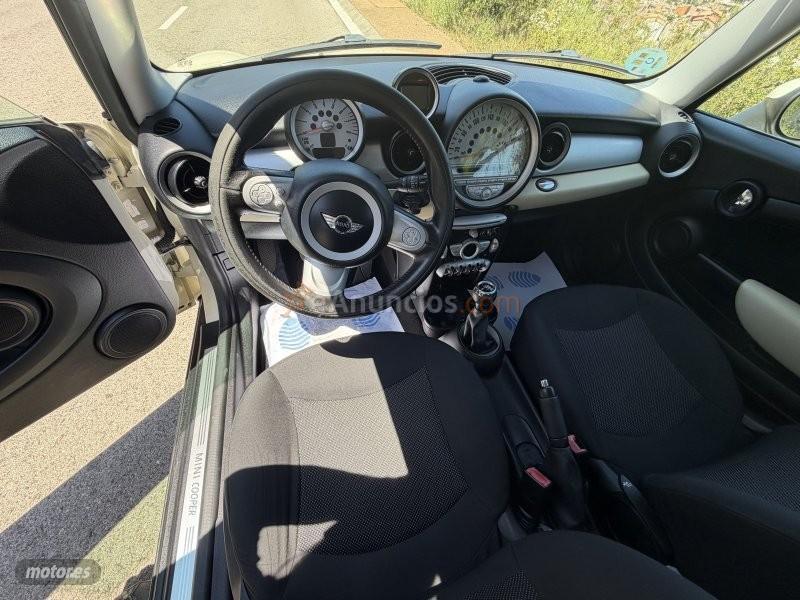 Mini Cooper MINI COOPER R52 1.6 123cv de 2011 con 151.370 Km por 7.650 EUR. en Girona