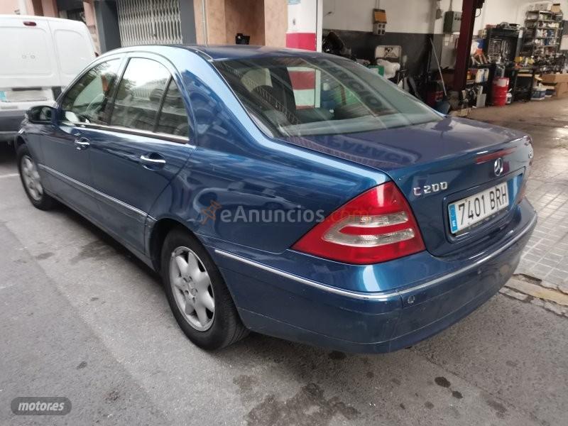 Mercedes Clase C C 200 de 2002 con 201.000 Km por 5.900 EUR. en Alicante
