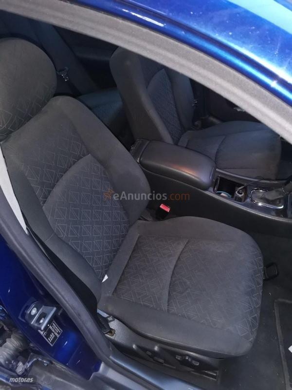 Mercedes Clase C C 200 de 2002 con 201.000 Km por 5.900 EUR. en Alicante
