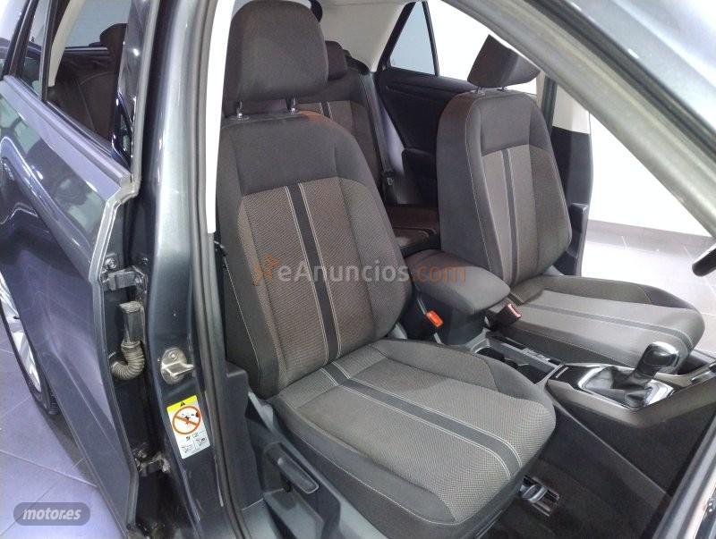 Volkswagen T-Roc Advance de 2021 con 82.000 Km por 23.300 EUR. en Alicante
