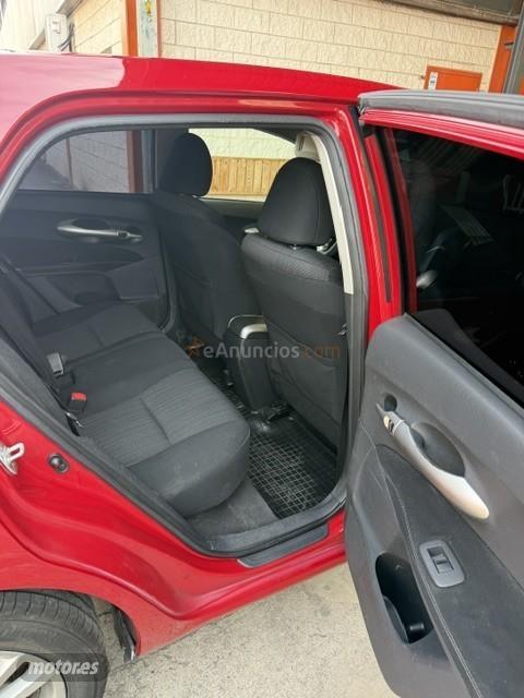 Toyota Auris 1.6 ACTIVE de 2009 con 181.500 Km por 6.250 EUR. en Madrid