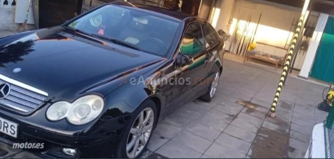 Mercedes Clase C C180 K edicion Sport coupe de 2006 con 215.000 Km por 5.000 EUR. en Toledo