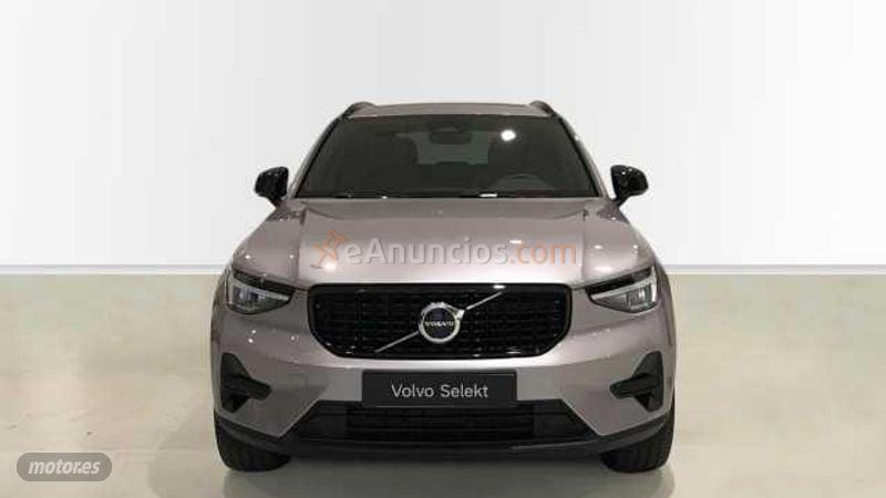 Volvo XC40 2.0 B3 MHEV PLUS DARK DCT 163 5P de 2025 con 25.299 Km por 39.990 EUR. en Ourense