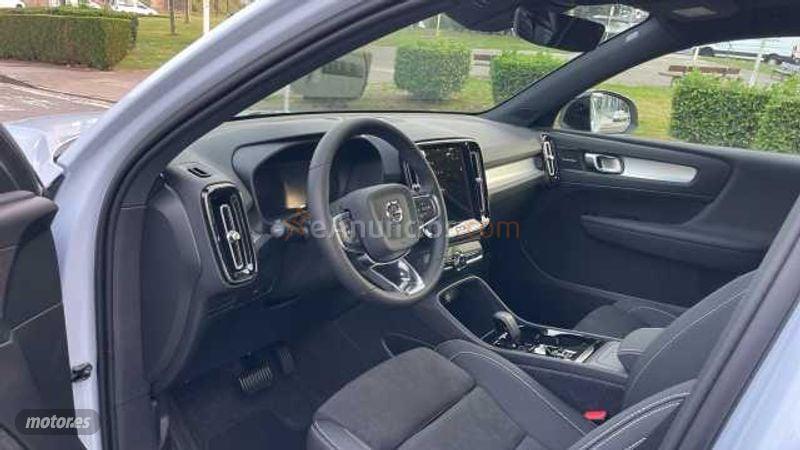 Volvo XC40 2.0 B3 MHEV ULTRA DARK DCT 5P de 2026 con 1 Km por 42.300 EUR. en Vizcaya
