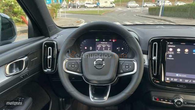 Volvo XC40 2.0 B3 MHEV ULTRA DARK DCT 5P de 2026 con 1 Km por 42.300 EUR. en Vizcaya