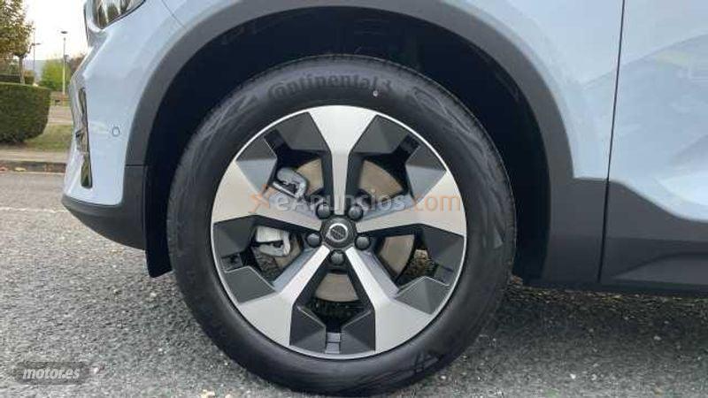 Volvo XC40 2.0 B3 MHEV ULTRA DARK DCT 5P de 2026 con 1 Km por 42.300 EUR. en Vizcaya