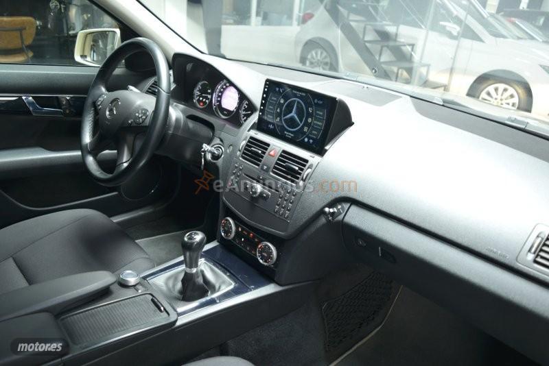 Mercedes Clase C C 180 CGI BE Avant. Blue Efficiency Ed. de 2010 con 183.000 Km por 8.500 EUR. en Madrid
