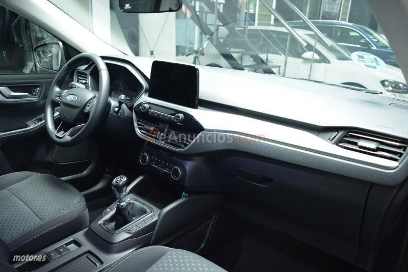 Ford Kuga 1.5 EcoBoost S&S Trend 4x2 110 kW (150 CV) de 2021 con 29.000 Km por 17.700 EUR. en Madrid