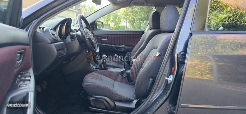 Mazda Mazda3 1.6 CD DIESEL 110CV de 2006 con 332.700 Km por 2.250 EUR. en Ciudad Real