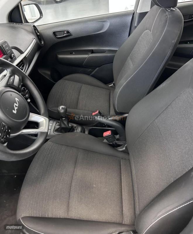 Kia Picanto 1.0 65 CV CONCEPT de 2022 con 21.829 Km por 11.600 EUR. en Tenerife