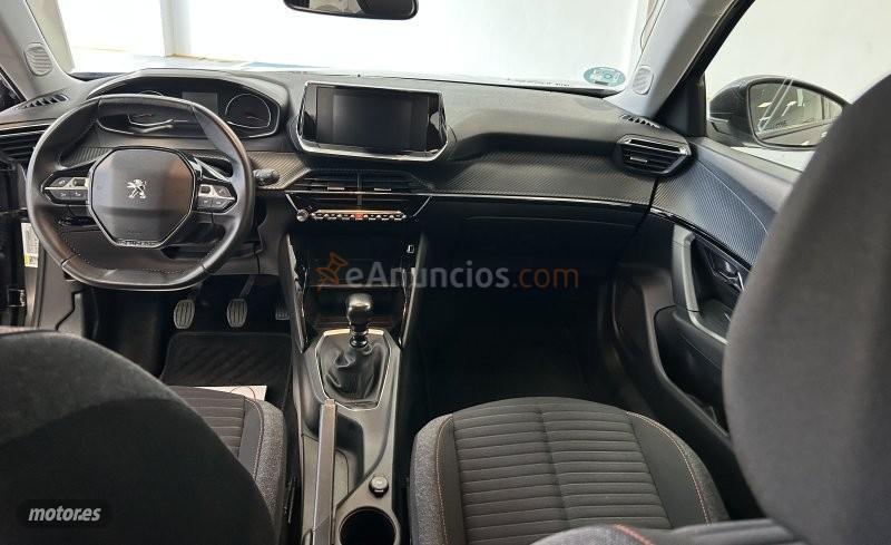 Peugeot 2008 1200 100 CV PACK ACTIVE de 2021 con 44.600 Km por 13.990 EUR. en Tenerife