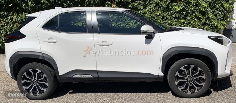 Toyota Yaris Cross ACTIVE de 2023 con 49.250 Km por 20.000 EUR. en Madrid