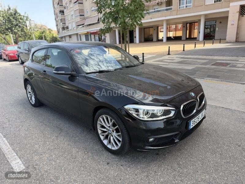 BMW Serie 1 Efficient dynamics urban de 2015 con 137.000 Km por 8.399 EUR. en Malaga
