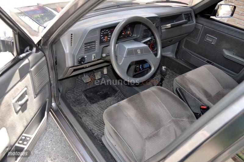 Peugeot 309 1.6g sr klima ac-ee-da-cc de 1989 con 103.000 Km por 3.400 EUR. en Granada