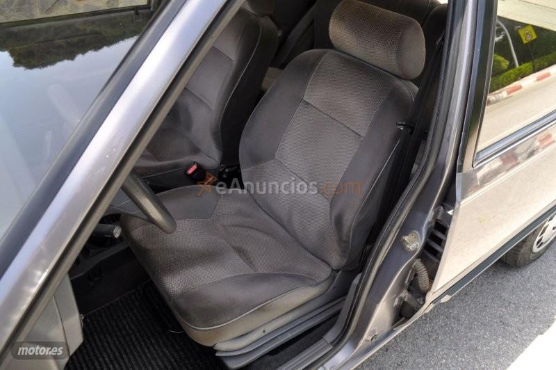 Peugeot 309 1.6g sr klima ac-ee-da-cc de 1989 con 103.000 Km por 3.400 EUR. en Granada
