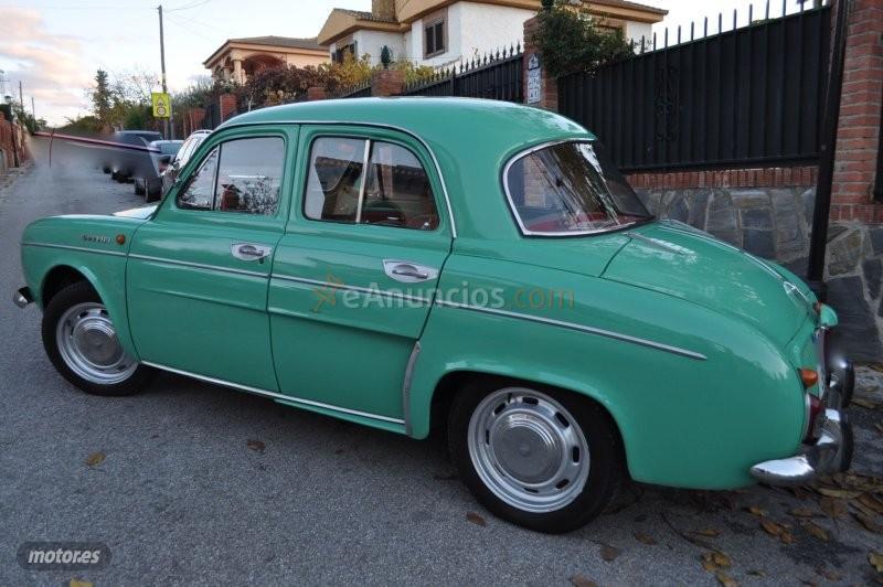 Renault 4 E-Tech GORDHINI DAUPHINE COLECCION PRIVADA de 1965 con 43.000 Km por 16.700 EUR. en Granada