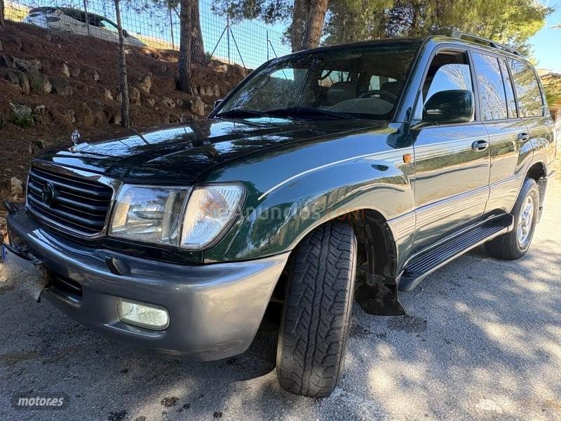 Toyota HDJ 4,2 TURBO DIESEL BLOQUEOS-PIEL BEIGE-8XPLAZAS-KLIMATIZA de 1999 con 393.000 Km por 22.700 EUR. en Granada