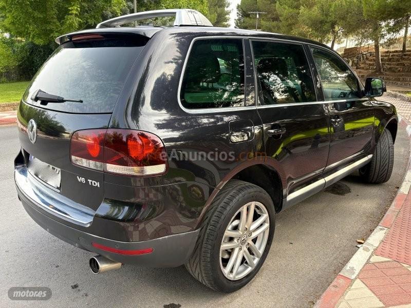 Volkswagen Touareg 3.0 TDI KING KONG PIEL BEIGE-BIXENON-4X4-NAVI DVD-FULLL de 2009 con 233.000 Km por 9.700 EUR. en Granada