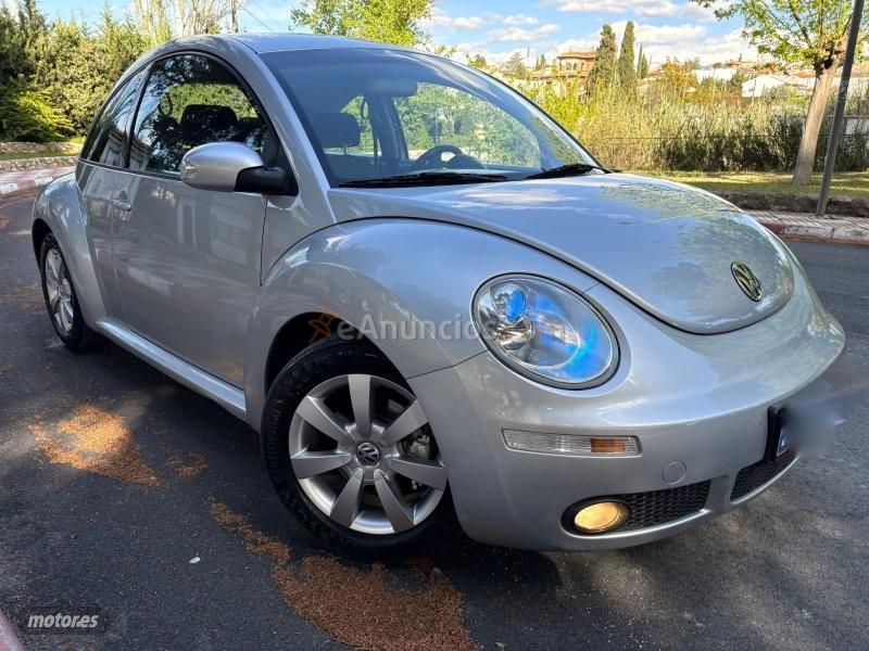 Volkswagen Beetle 1.4 FSI VOGUE-KLIMA AC-LLANTAS-CD-ALARMA de 2018 con 159.000 Km por 6.700 EUR. en Granada