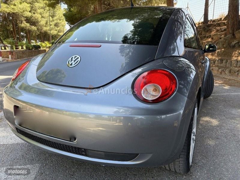 Volkswagen Beetle 1.4 FSI GOLF EDITION-KLIMA-LLANTAS 18RS-ALARMA-FULL de 2008 con 77.000 Km por 7.700 EUR. en Granada