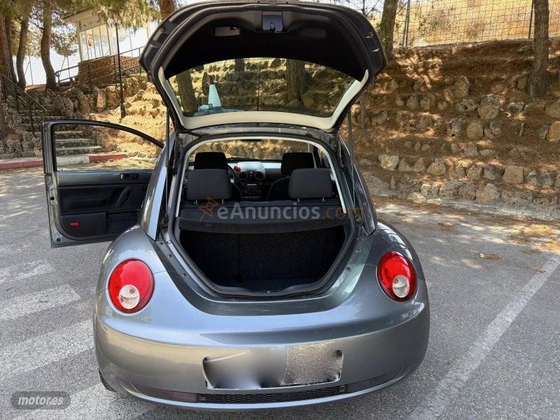 Volkswagen Beetle 1.4 FSI GOLF EDITION-KLIMA-LLANTAS 18RS-ALARMA-FULL de 2008 con 77.000 Km por 7.700 EUR. en Granada
