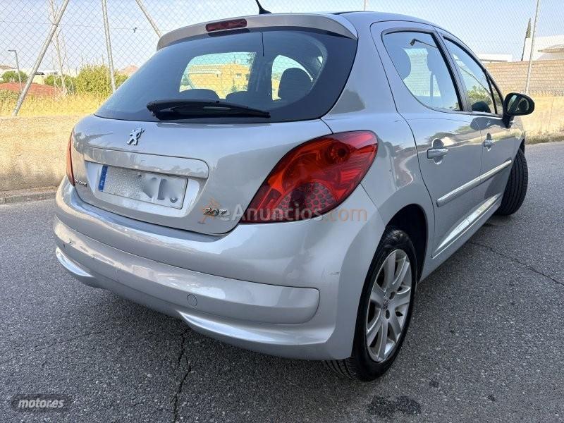 Peugeot 207 1.4 URBAN HDI LLANTAS-KLIMA AC-AIRBAGS de 2009 con 297.000 Km por 2.500 EUR. en Granada